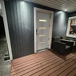 Aurora Haven- Jaervenrantamoekki, Oma Sauna Ja Rauha Vanttauskoski