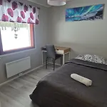 Casa de Férias Aurora Haven- Jaervenrantamoekki, Oma Sauna Ja Rauha